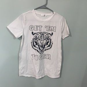 Get em tiger tee